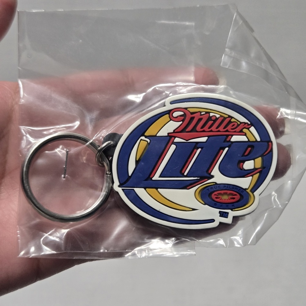 Vintage Miller Lite Beer Logo Keychain Rubber True Pilsner Promo Key Ring NIP
